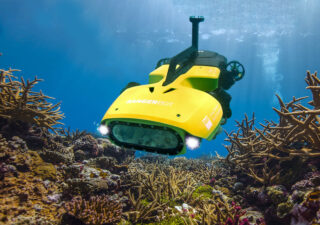 Killer Robot Hunts Down Crown of Thorns Starfish | Reef Builders | The ...