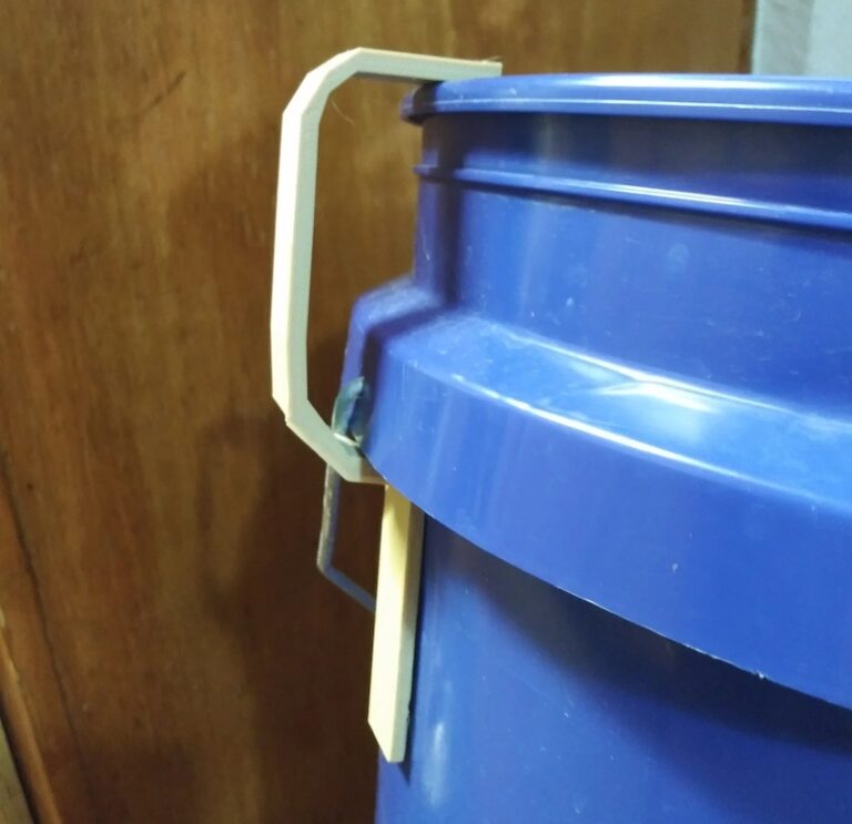 Streamline Water Changes using the Bucket Hose Holder Thingy Reef